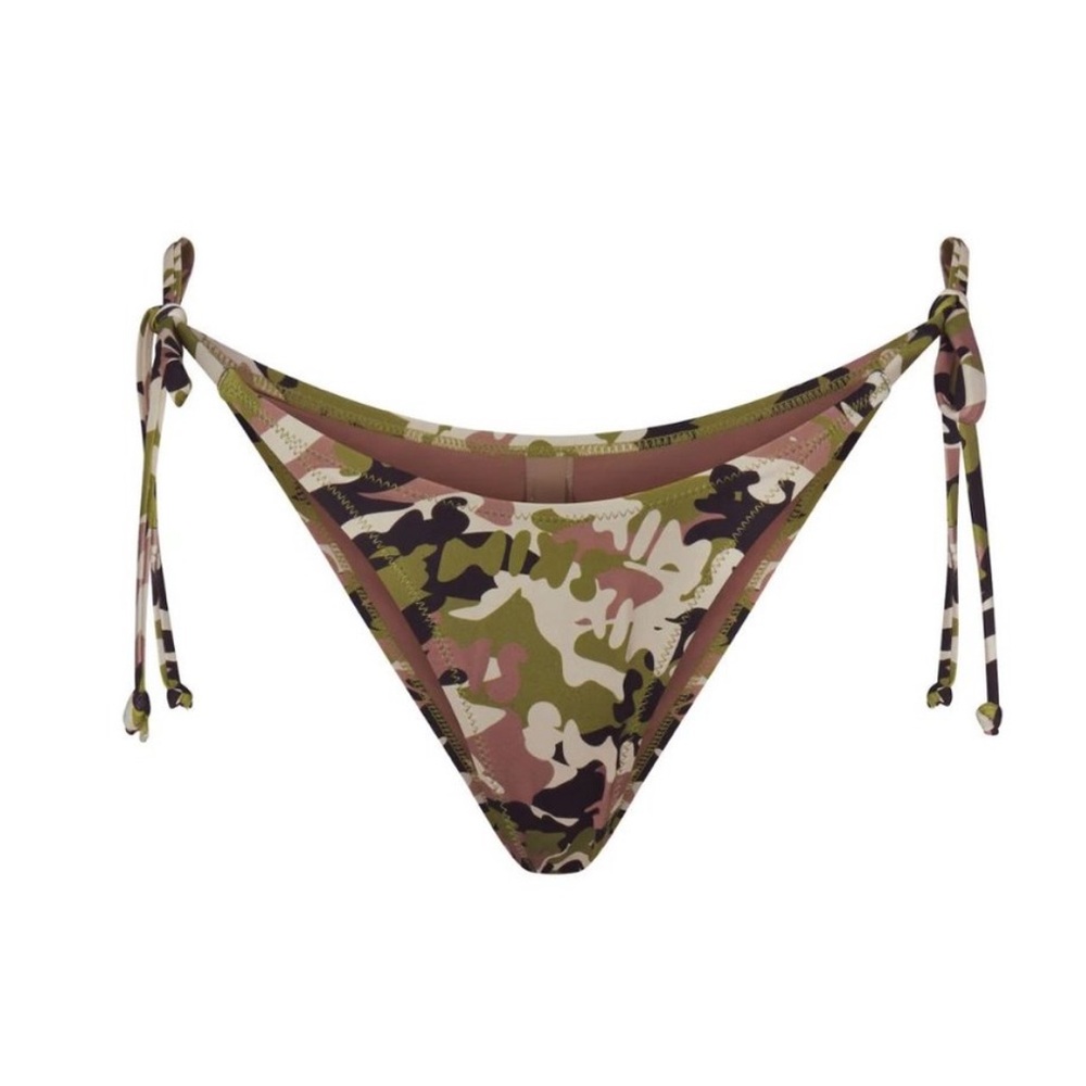 SKIMS TIE BIKINI BOTTOM NWT - CAMO LOGO